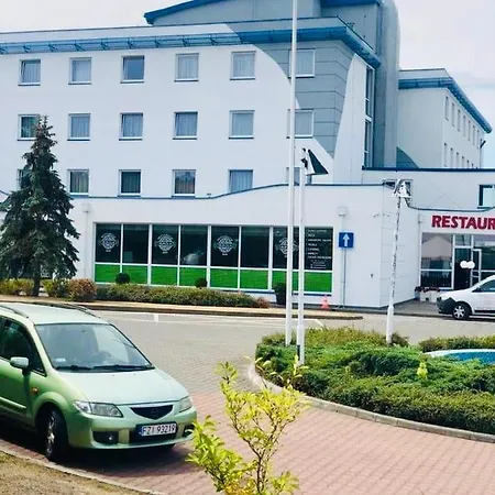 阿奎亚酒店 3*