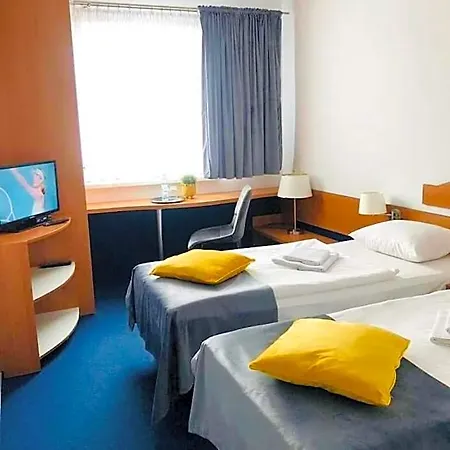 Aqua Hotel 3*